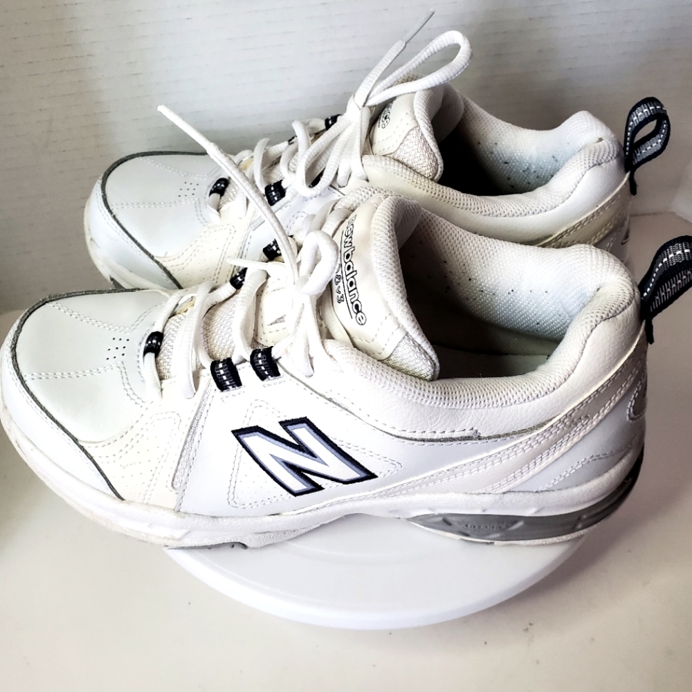 New Balance Women's 608v3 White Sneakers Size 9